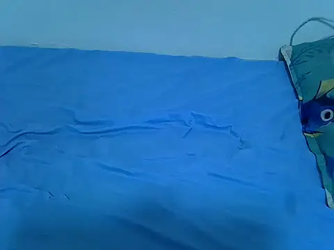 Snapshot of drowllie chatting on October 2025 10:10:01 PM drowllie online show from October 2025 10:10:01 PM