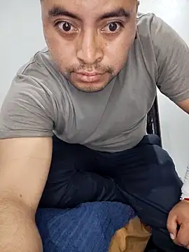 Potro23hotzen online show from September 2025 10:31:01 PM