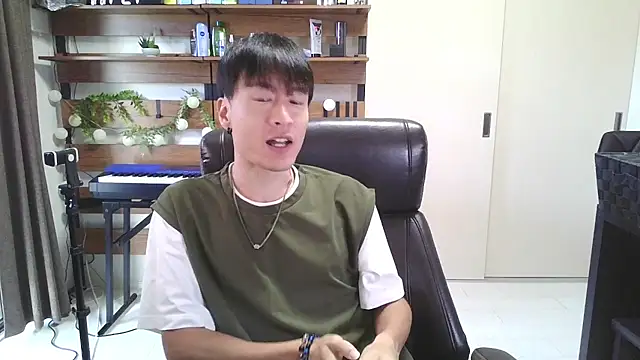 Snapshot of IroManager chatting on October 2025 10:56:02 PM IroManager online show from October 2025 10:56:02 PM