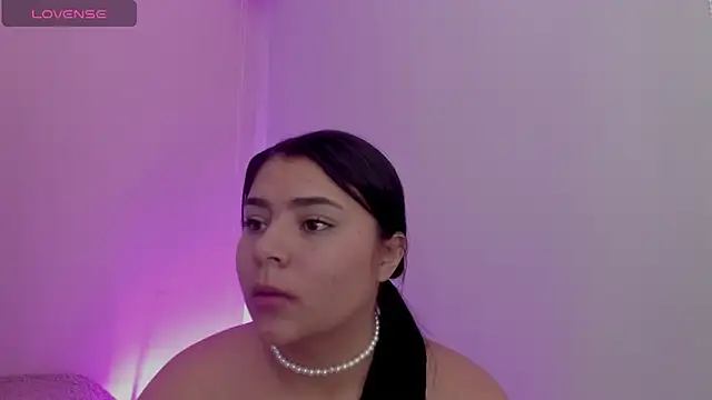 Oriana Guzman online show from April 2026 07:45:01 AM