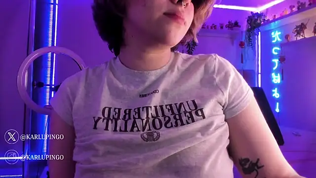 albaismynameX online show from February 2025 03:08:01 PM