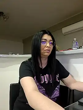 Milf Abigail online show from February 2025 04:56:02 PM