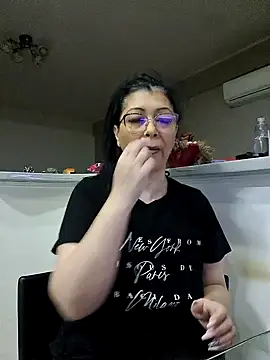 Milf Abigail online show from March 2025 11:09:02 PM