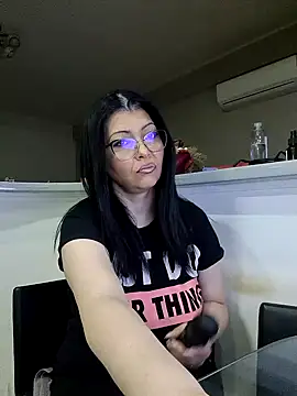 Milf Abigail online show from March 2025 01:10:02 AM