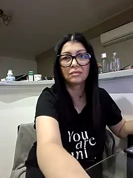 Milf Abigail online show from October 2025 01:03:02 AM