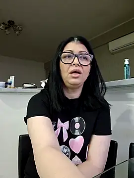 Milf Abigail online show from March 2026 05:08:02 AM