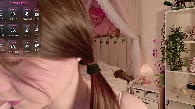 LeraKit online show from April 2026 04:20:01 PM