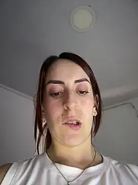 Snapshot of Buttyy_Cherry chatting on April 2026 04:04:02 PM Buttyy Cherry online show from April 2026 04:04:02 PM