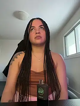 MelSaunders online show from March 2025 11:00:02 PM