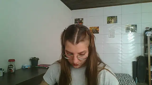 SweetyBabyDemon online show from November 2025 01:37:02 PM