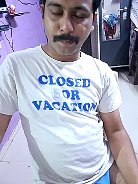 GlassBarge9 online show from January 2025 05:20:01 PM