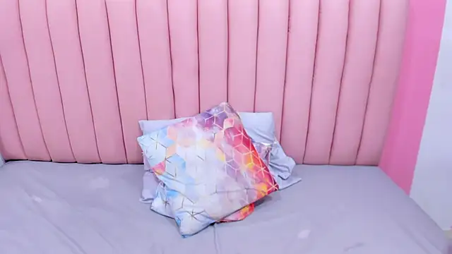 Snapshot of ISABELLA_020 chatting on March 2025 12:11:02 AM ISABELLA 020 online show from March 2025 12:11:02 AM