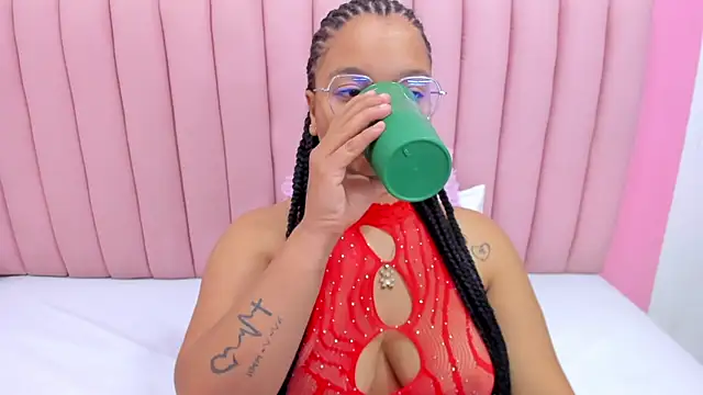 Snapshot of ISABELLA_020 chatting on March 2025 11:42:01 AM ISABELLA 020 online show from March 2025 11:42:01 AM