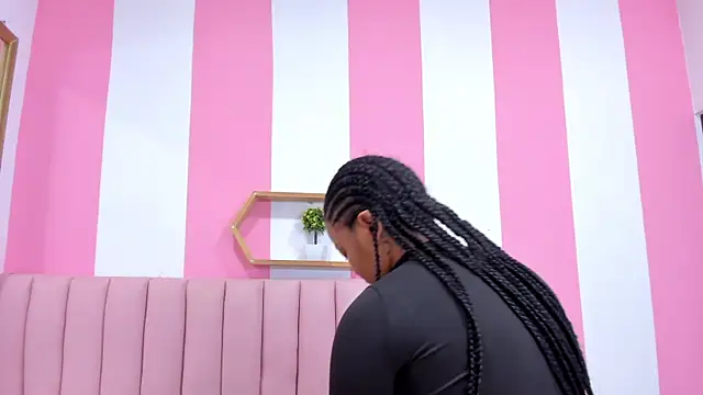 Snapshot of ISABELLA_020 chatting on March 2025 11:33:02 AM ISABELLA 020 online show from March 2025 11:33:02 AM