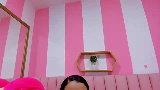 Snapshot of ISABELLA_020 chatting on October 2025 01:29:01 PM ISABELLA 020 online show from October 2025 01:29:01 PM