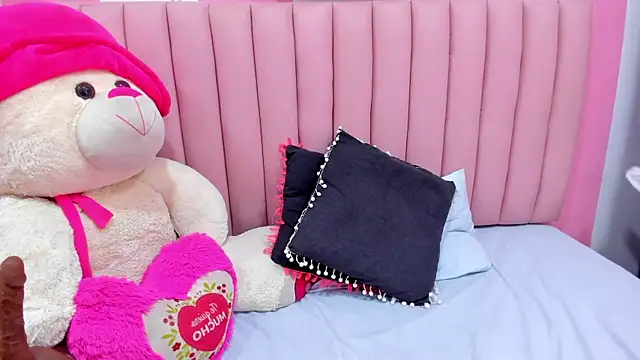 Snapshot of ISABELLA_020 chatting on October 2025 02:02:05 AM ISABELLA 020 online show from October 2025 02:02:05 AM