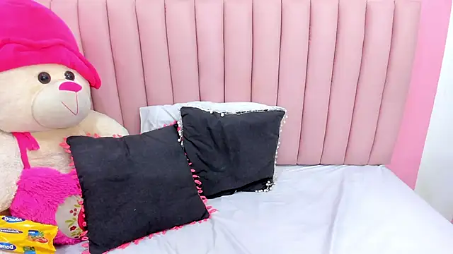 Snapshot of ISABELLA_020 chatting on November 2025 04:09:01 PM ISABELLA 020 online show from November 2025 04:09:01 PM