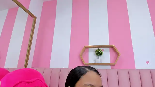 Snapshot of ISABELLA_020 chatting on December 2025 12:47:02 PM ISABELLA 020 online show from December 2025 12:47:02 PM