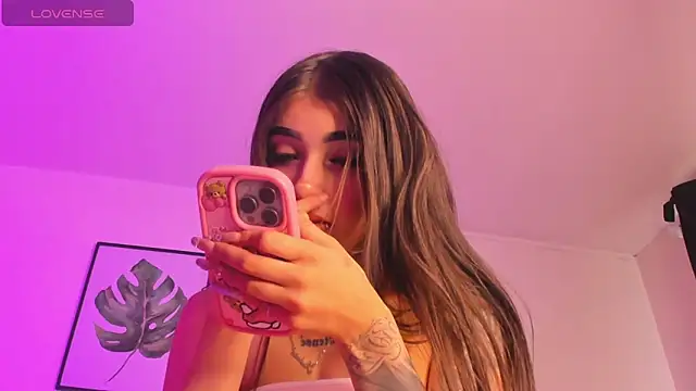 Snapshot of Andrea_flow chatting on February 2025 01:38:01 PM Andrea flow online show from February 2025 01:38:01 PM