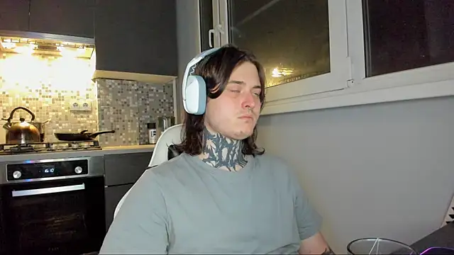 Snapshot of _torfin_ chatting on December 2024 09:35:01 PM torfin online show from December 2024 09:35:01 PM