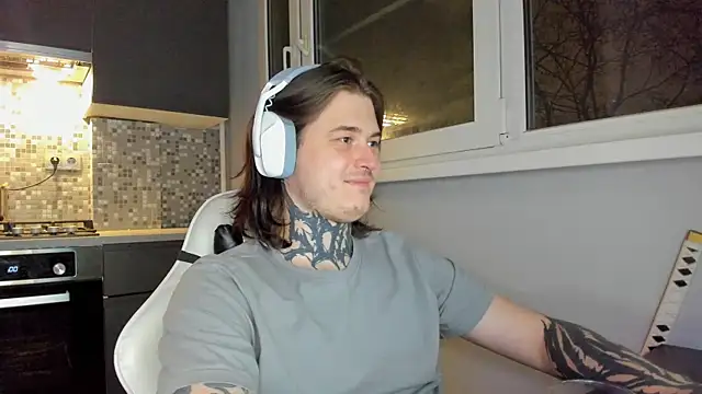 Snapshot of _torfin_ chatting on December 2024 08:44:01 PM torfin online show from December 2024 08:44:01 PM