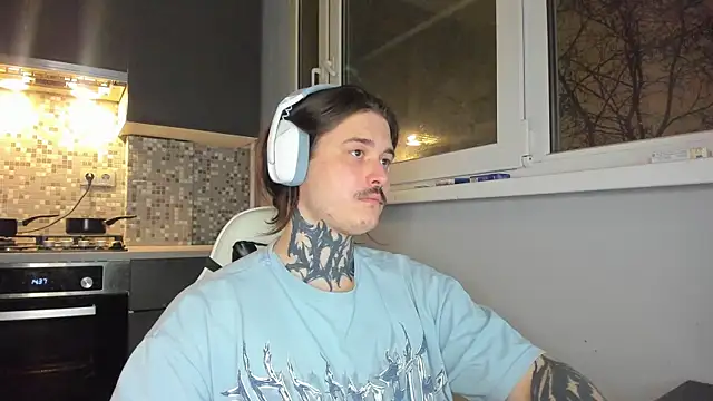 Snapshot of _torfin_ chatting on January 2025 08:01:01 PM torfin online show from January 2025 08:01:01 PM