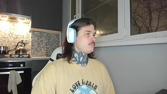 Snapshot of _torfin_ chatting on January 2025 04:18:02 PM torfin online show from January 2025 04:18:02 PM