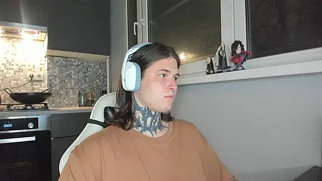 Snapshot of _torfin_ chatting on February 2025 07:16:02 PM torfin online show from February 2025 07:16:02 PM