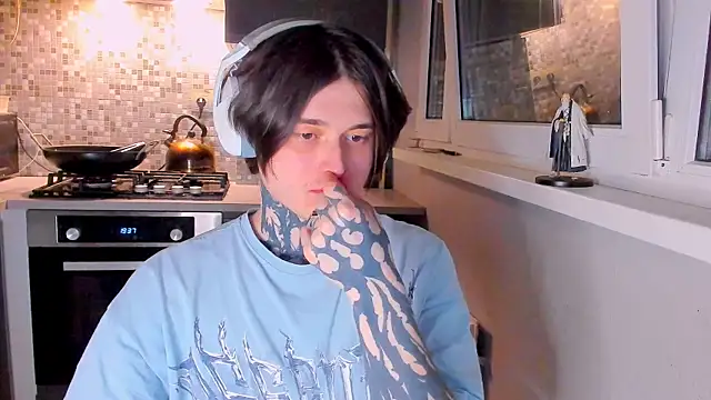 Snapshot of _torfin_ chatting on March 2026 08:22:02 PM torfin online show from March 2026 08:22:02 PM