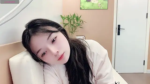 AKiKi711 online show from February 2026 04:38:01 AM