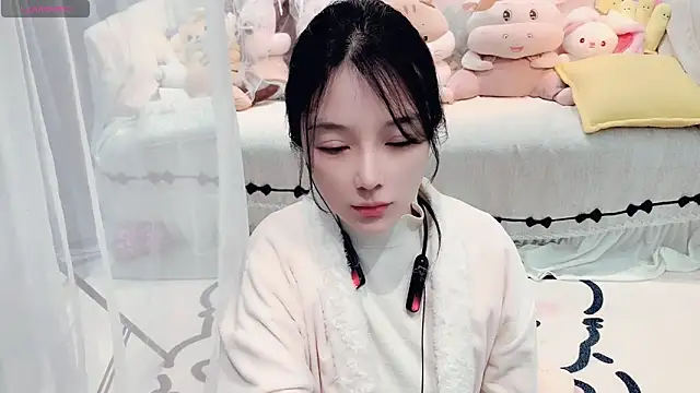 AKiKi711 online show from March 2026 03:04:01 PM