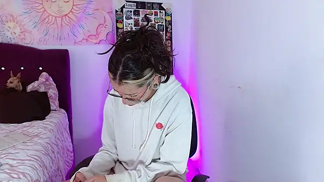 squirt charlott online show from November 2025 05:02:01 PM