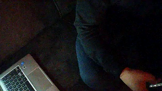 kiksnap-meistro5 online show from April 2026 03:04:02 AM