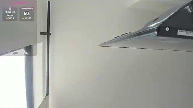 Kylie2211 online show from March 2026 02:23:02 PM