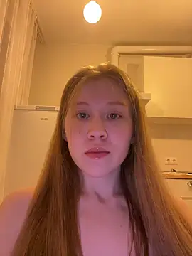 Eva Weyne online show from July 2026 09:43:01 PM