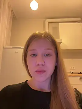 Eva Weyne online show from July 2026 10:23:02 PM