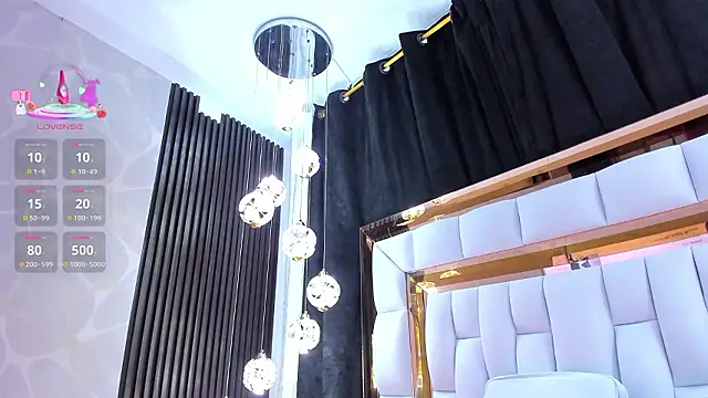 SarayRoyse online show from March 2026 07:50:02 PM