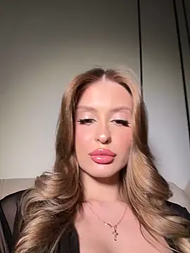 Snapshot of Sweet__Milly chatting on February 2026 03:16:02 PM Sweet Milly online show from February 2026 03:16:02 PM