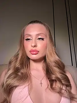 Snapshot of Sweet__Milly chatting on February 2026 02:24:02 PM Sweet Milly online show from February 2026 02:24:02 PM