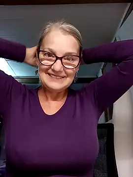 irinamaux online show from October 2025 05:18:01 AM