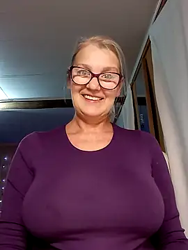 irinamaux online show from October 2025 06:46:02 AM