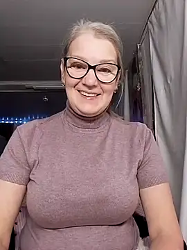 irinamaux online show from November 2025 05:29:02 AM