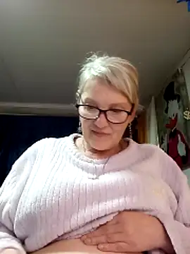 irinamaux online show from May 2026 12:57:01 PM
