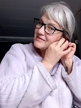 Snapshot of irinamaux chatting on June 2026 03:59:02 AM irinamaux online show from June 2026 03:59:02 AM