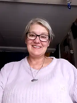 Snapshot of irinamaux chatting on July 2026 05:54:02 AM irinamaux online show from July 2026 05:54:02 AM