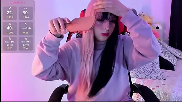 Snapshot of _Skie_ chatting on February 2025 05:31:01 AM Skie online show from February 2025 05:31:01 AM