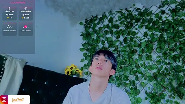 Levii Ackermann online show from December 2025 02:34:01 PM