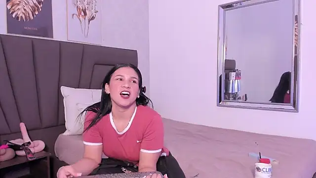 Snapshot of Sofi_Perez_ chatting on November 2025 11:11:01 AM Sofi Perez online show from November 2025 11:11:01 AM