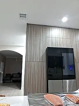 Zander823 online show from February 2026 01:02:02 AM