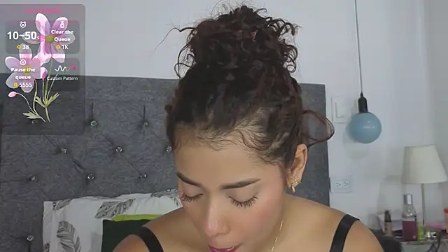 Meghan taylor   online show from February 2026 10:17:01 PM